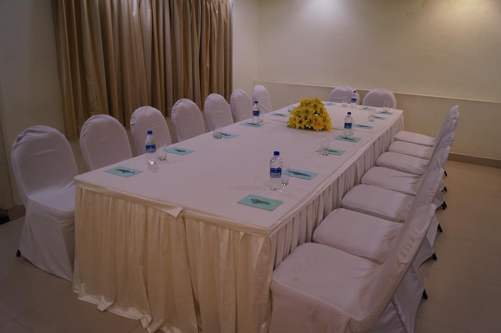 Hotel Budhil Park Visakhapatnam Exterior photo