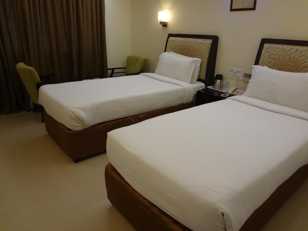 Hotel Budhil Park Visakhapatnam Exterior photo